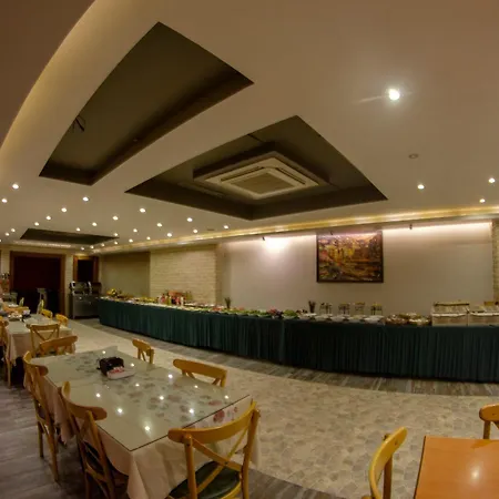 מלון Baykara 3*